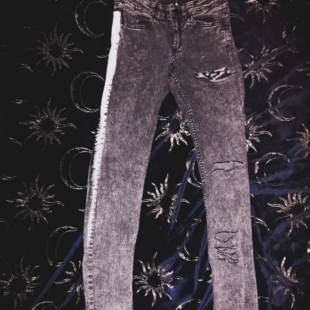 “FIGHT & FUCK” hand painted skinny jeans
